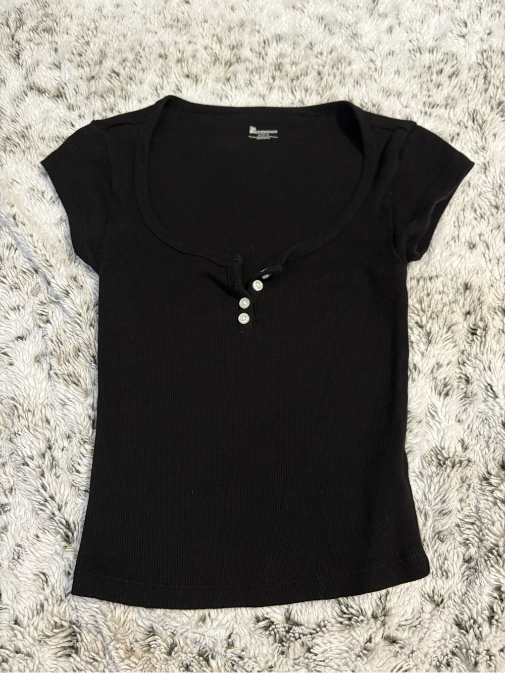 No Boundaries Black Ribbed Scoop-Neck Short Sleeve Tee